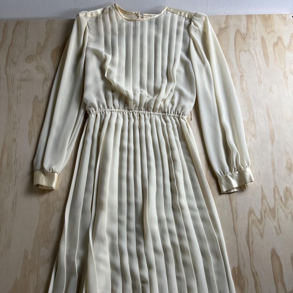 Vintage Lisa Michaels Dress Womens 14 White Pleated Long‎ Sleeve Midi Formal